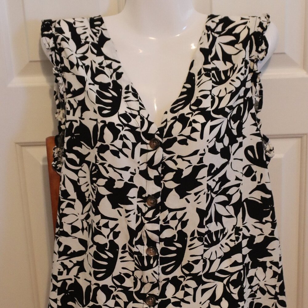 RS By Roselyn Sanchez Black and White Sleeveless Button Down Blouse Sz XL Rayon